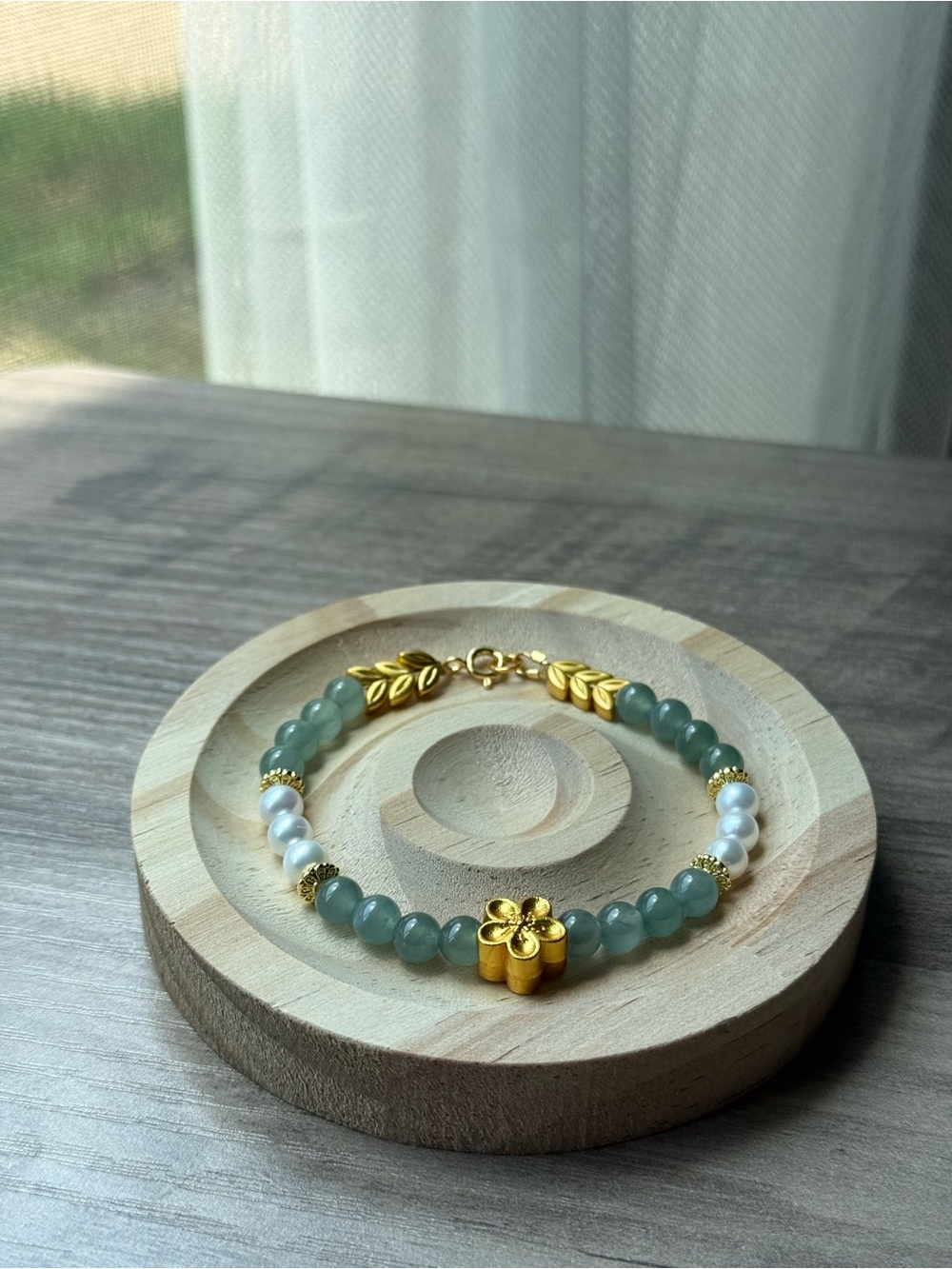 Handcrafted 6mm Jade & Pearl Bracelet 7in